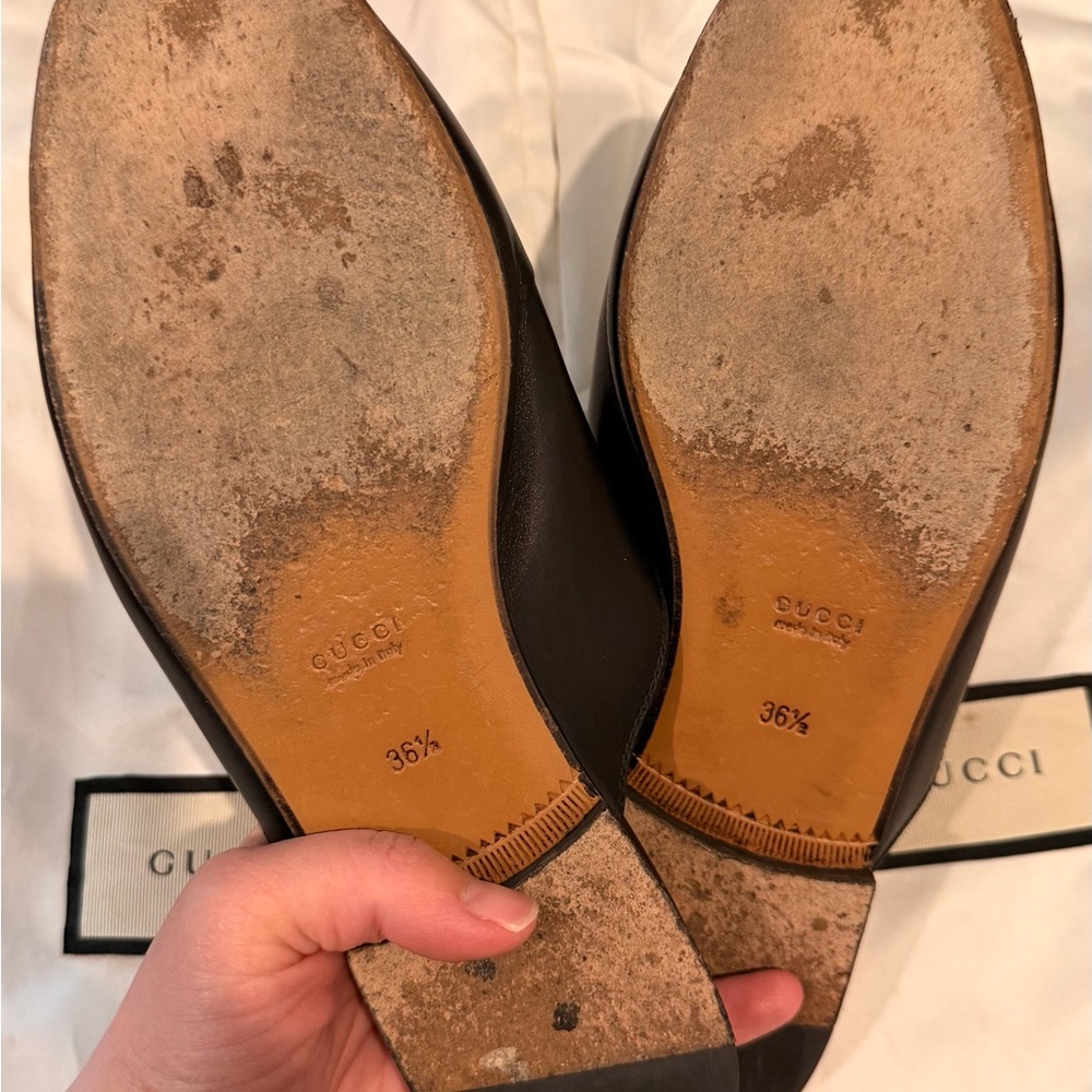 Gucci Black Leather Loafers with Gold Bit Detail - Picture 4 of 4